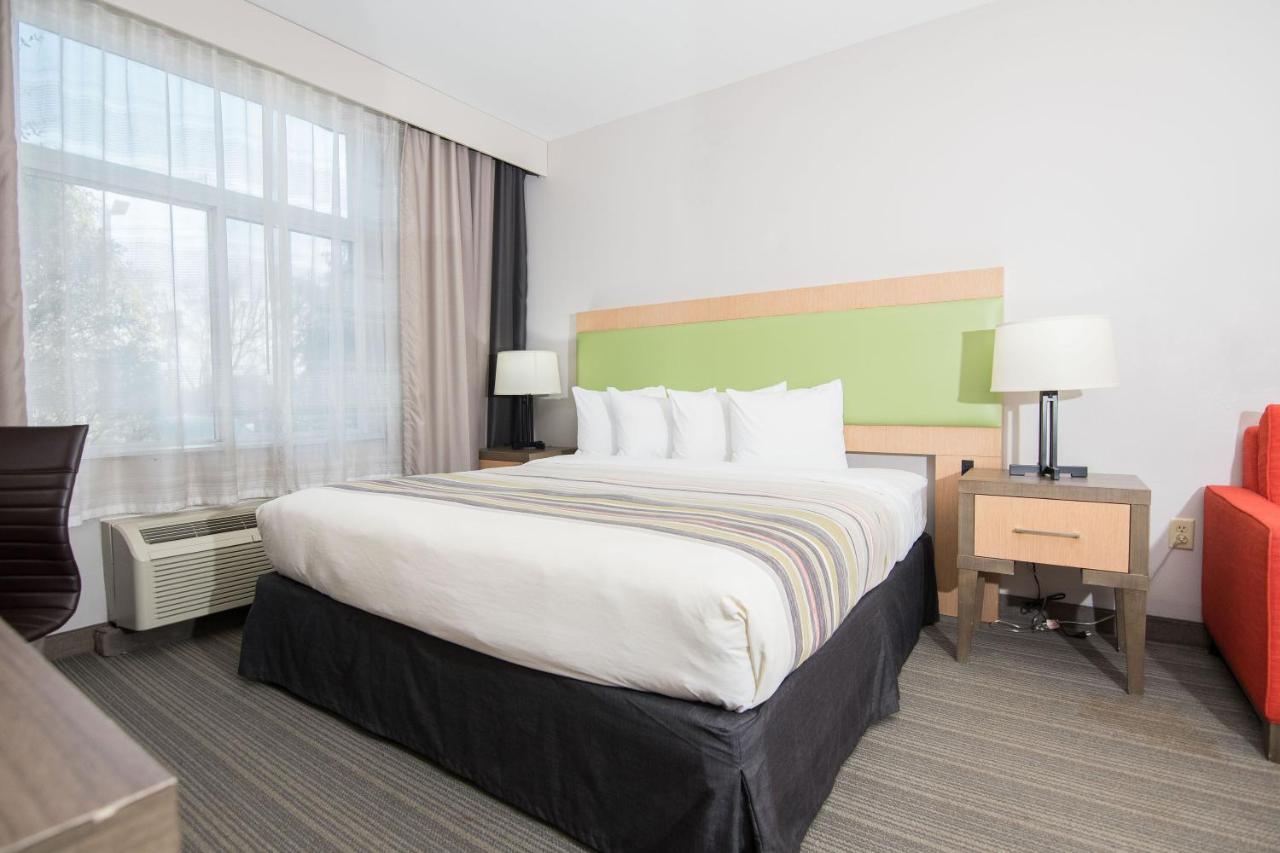 Country & By Radisson, Austin-university, Tx 3*