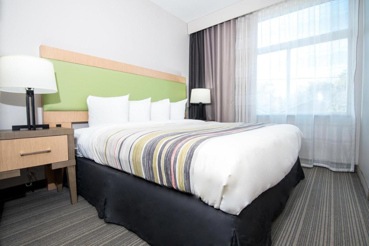Country & By Radisson, Austin-university, Tx Austin