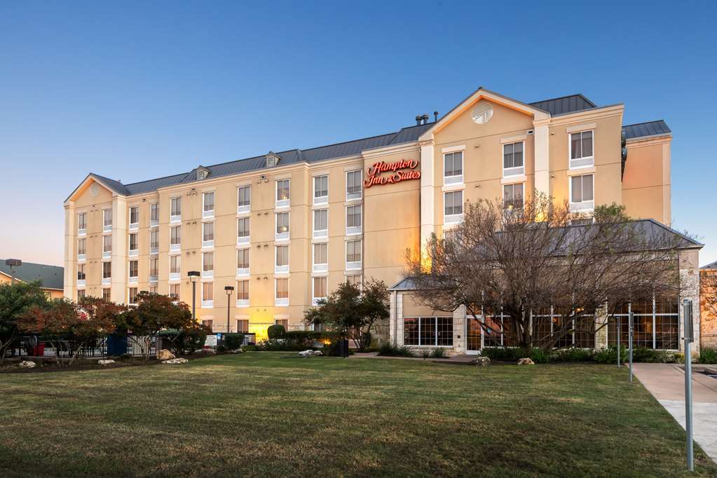 Hampton & Suites-austin Airport Hotel 3*