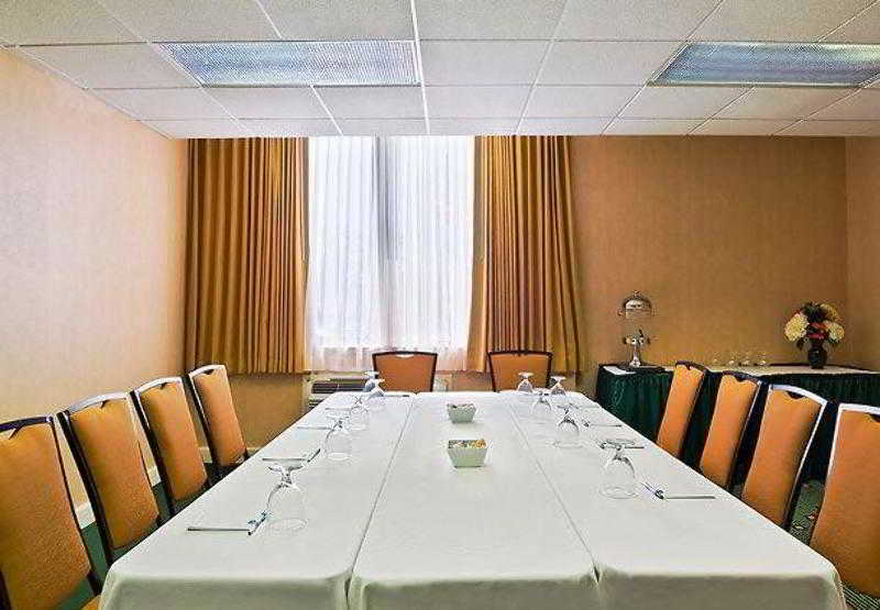 Courtyard Austin-university Area Hotel 3*