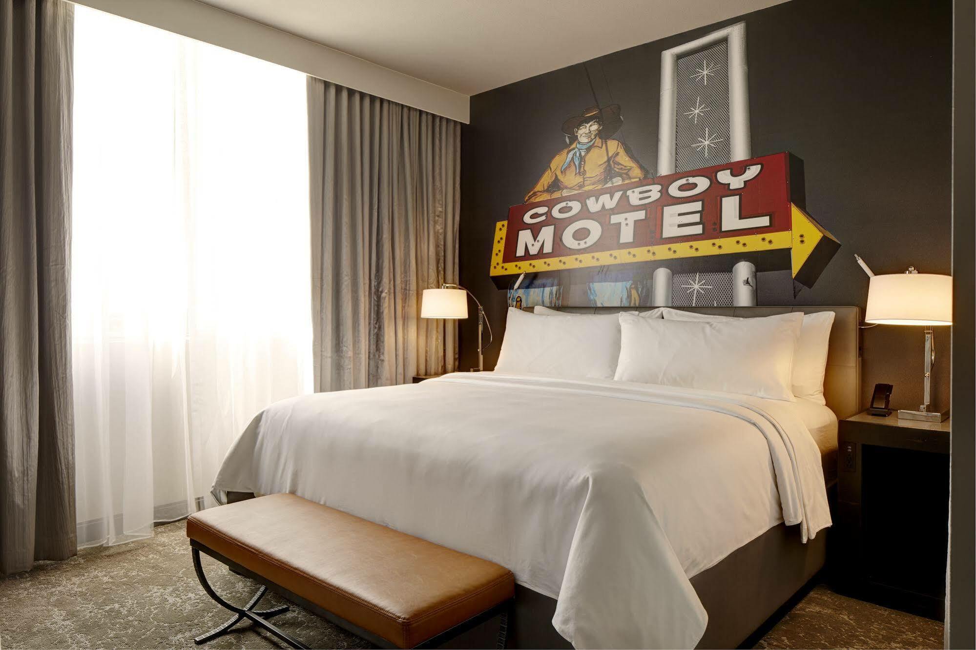 Archer Hotel