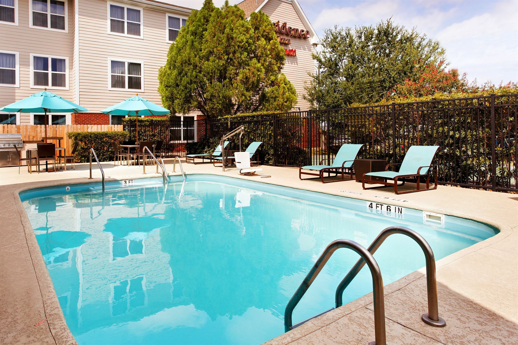 South Hotel 3*
