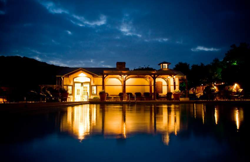 Resort Lake Spa