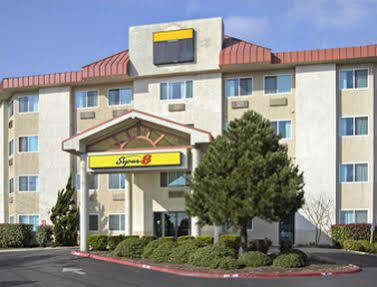 Super 8 By Wyndham North/university Area Austin