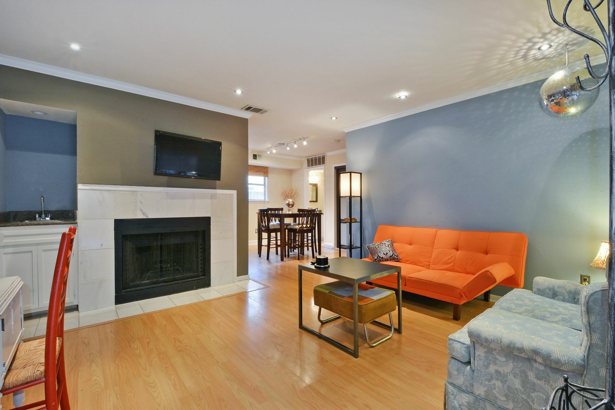 1 Bedroom Downtown Austinstays Austin