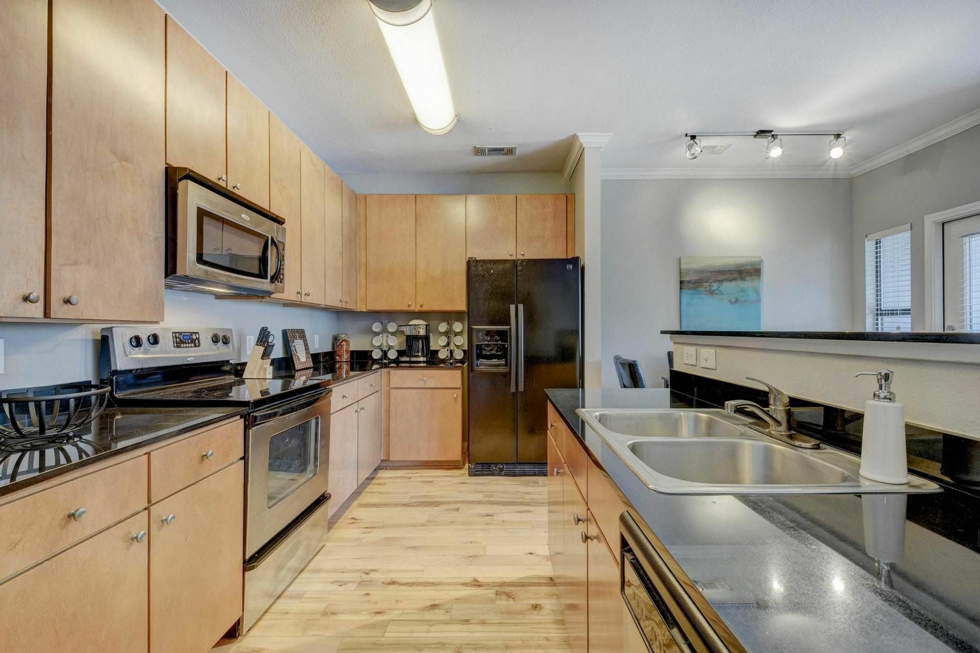 2502 Leon 4br Austin