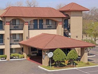 Super 8 By Wyndham University/downtown Area Motel Austin