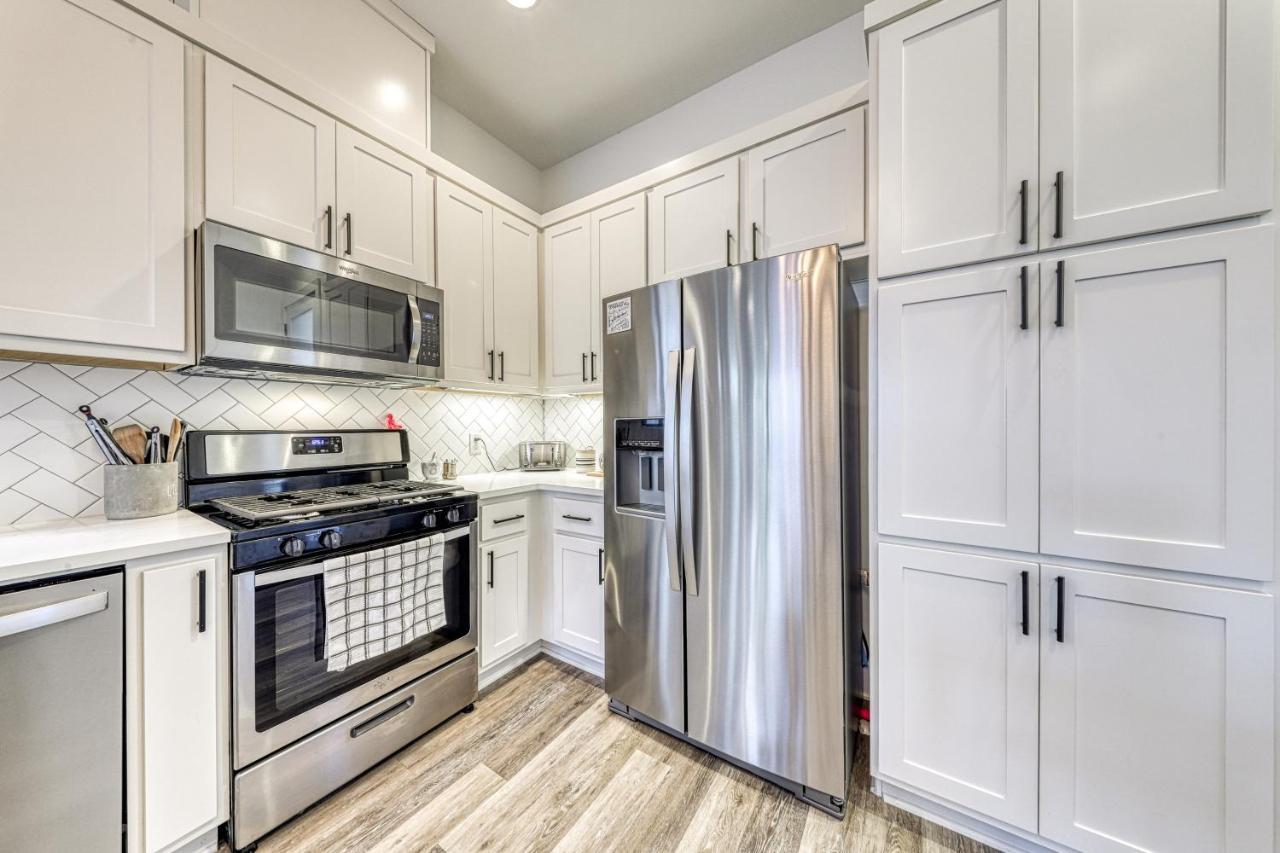 Apartment St Johns Austin