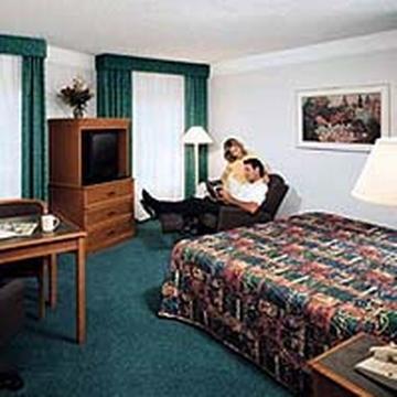 Baymont By Wyndham Area Hotel 3*