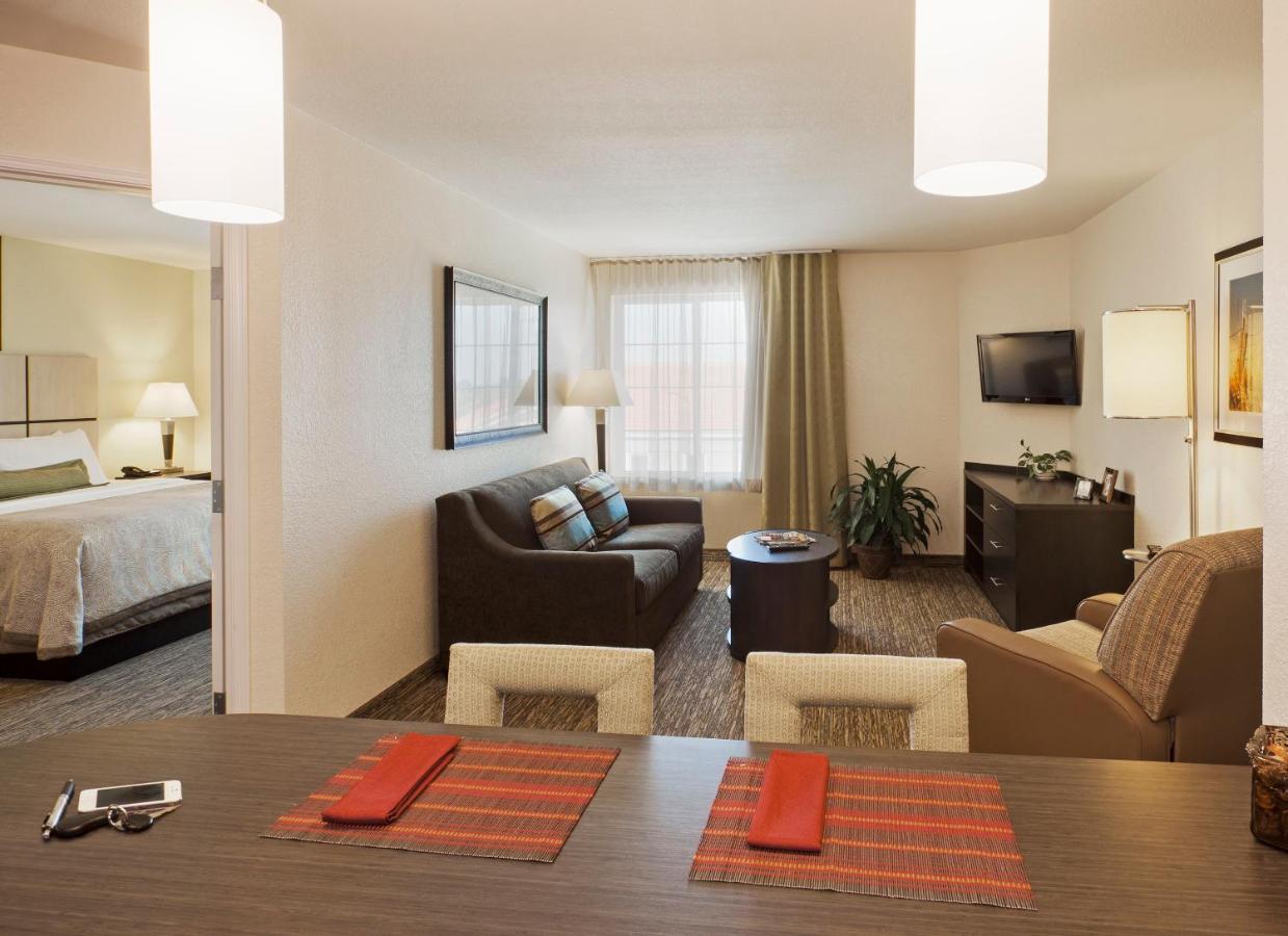 Candlewood - Nw - Lakeline, An Ihg 3*