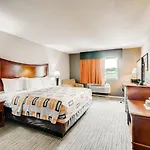 Orangewood Inn And Suites Midtown