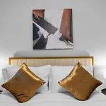 Mins 2 Dwntown - Private Retreat - King Bed