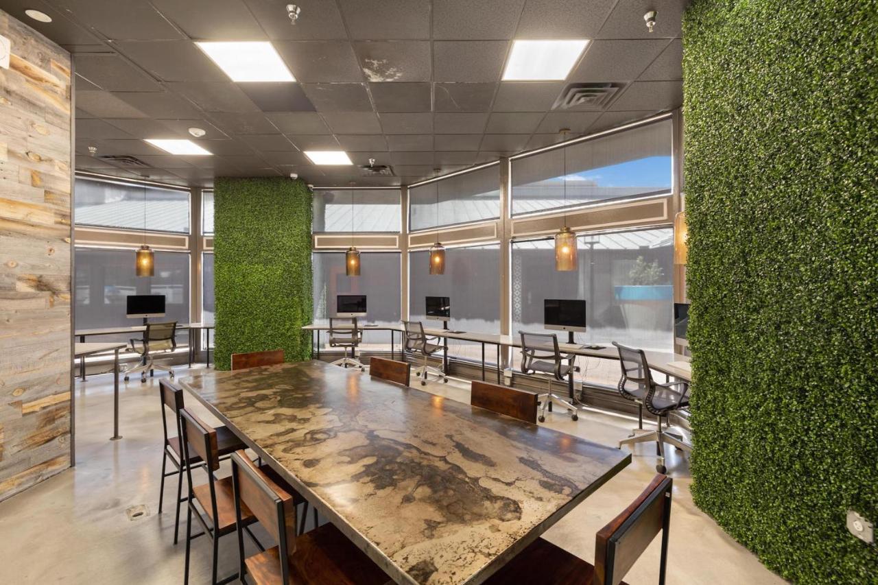 Kasa Campus Spaces At Ut Aparthotel Austin
