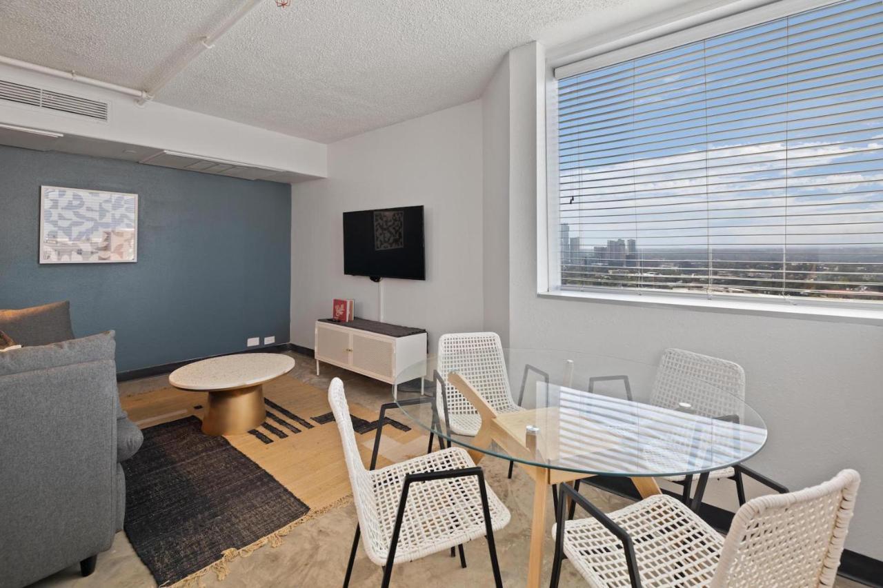 Kasa Campus Spaces At Ut Aparthotel Austin