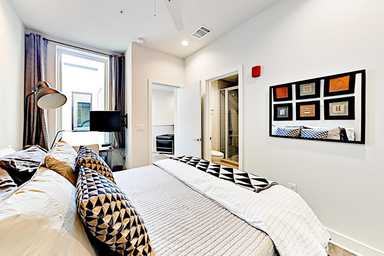 Apartment Fourth& #263 Austin