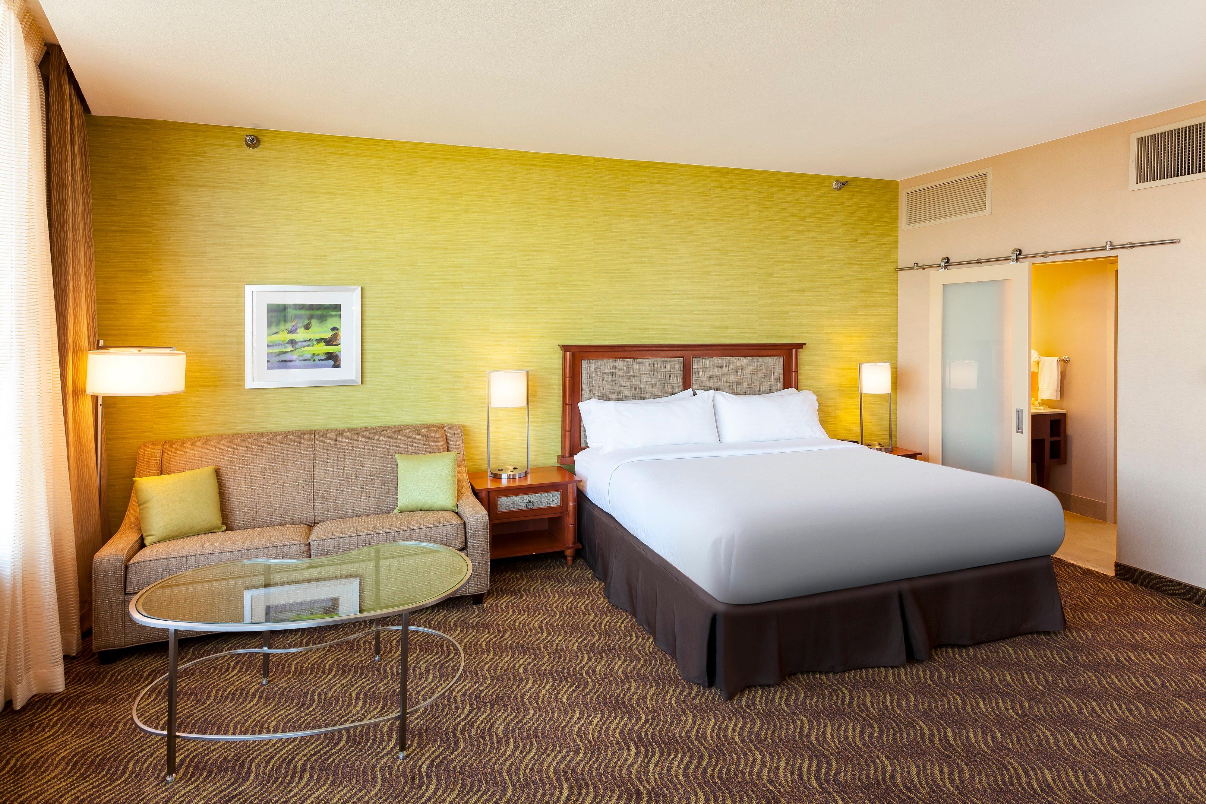 -town By Ihg Austin