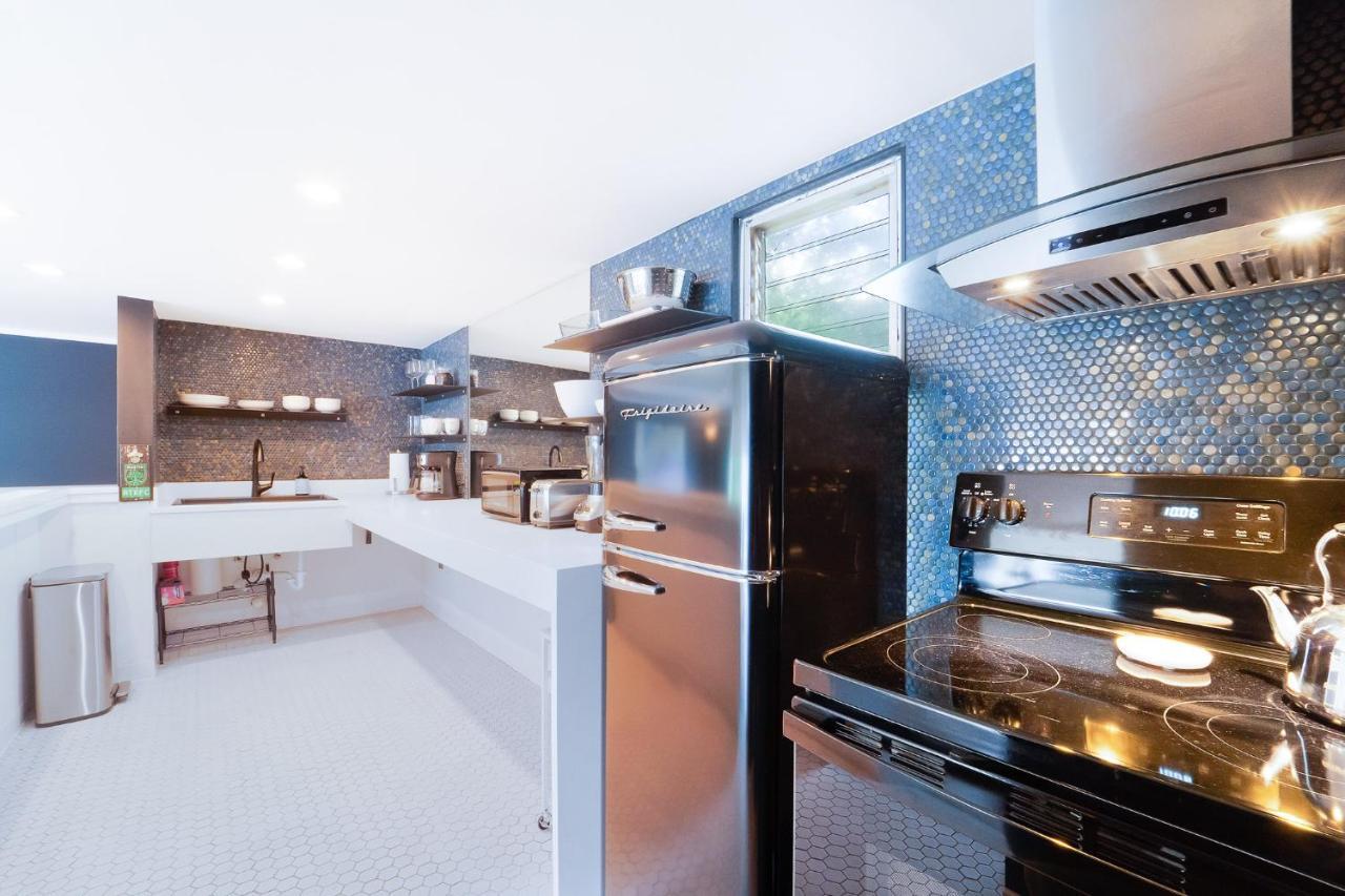 The Obsidian By Lodgewell - Precious Gem On South Congress Apartment *