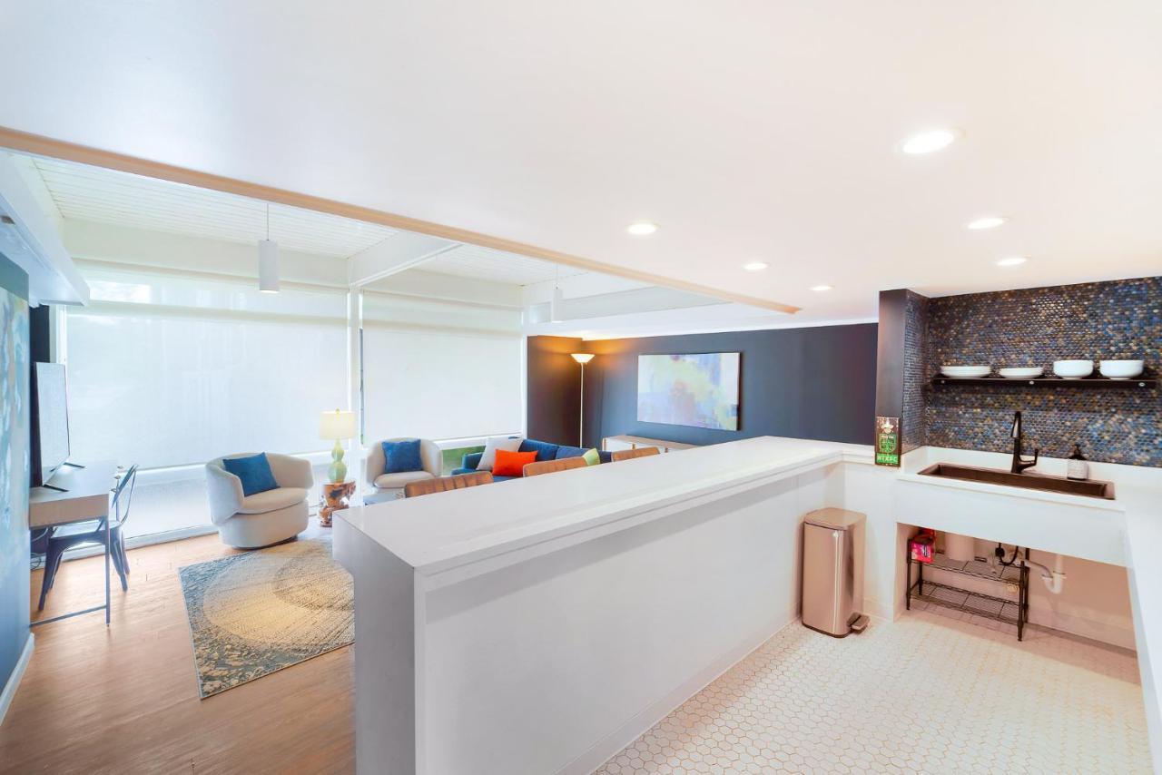 Apartment The Obsidian By Lodgewell - Precious Gem On South Congress *