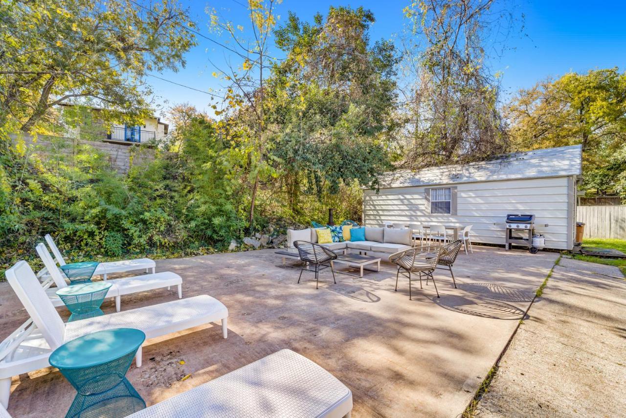 Holiday home Pet-friendly Duplex, Big Shared Yard In Charming Historic Travis Heights! Austin