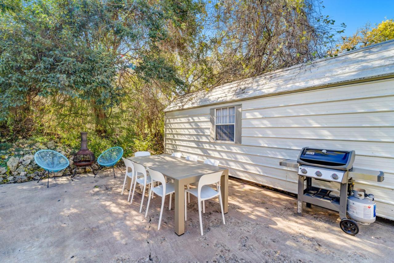 Pet-friendly Duplex, Big Shared Yard In Charming Historic Travis Heights! Holiday home *