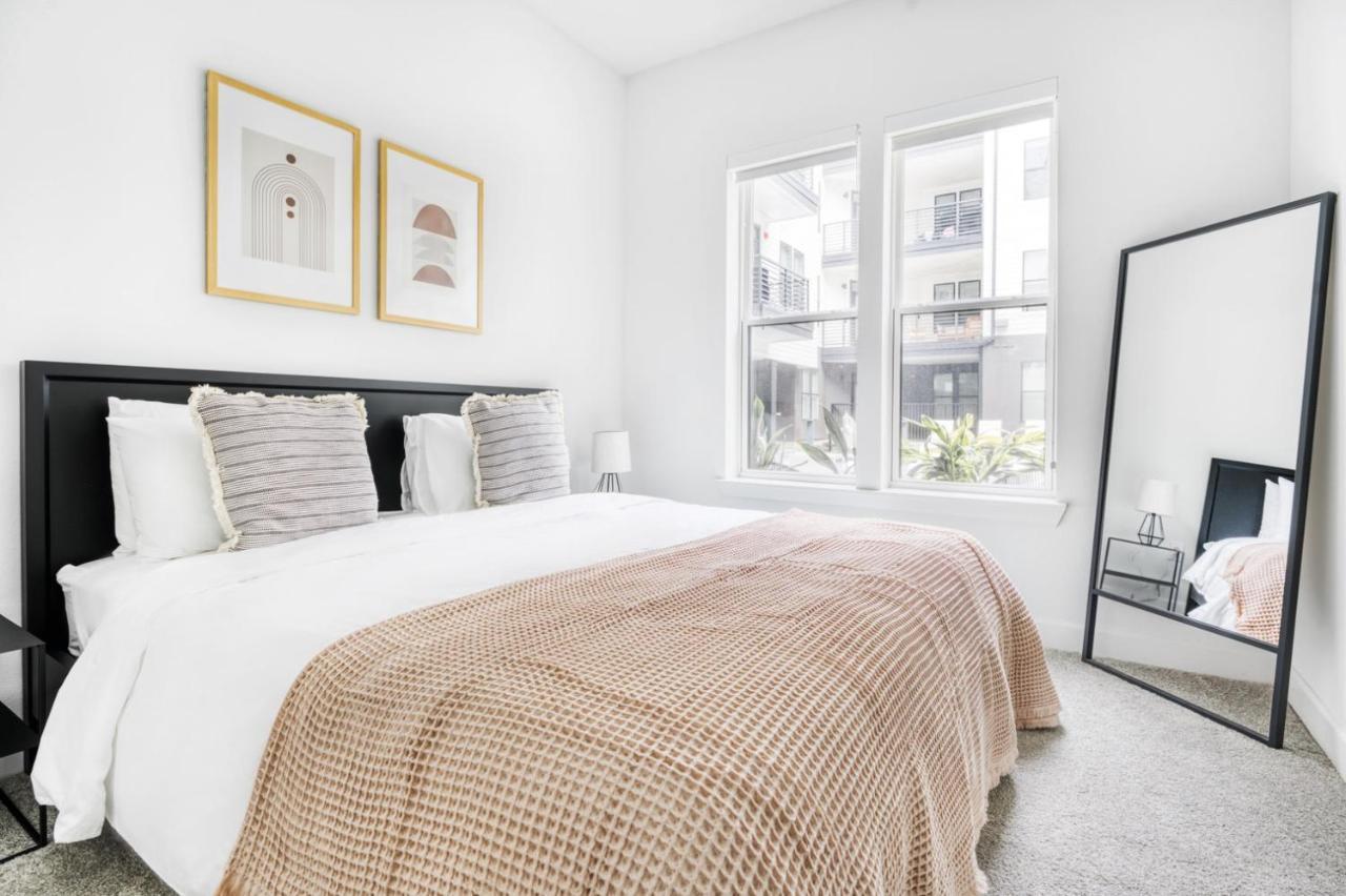 Apartment East 1br W Pool Gym Wd Nr Nightlife Atx-149 *