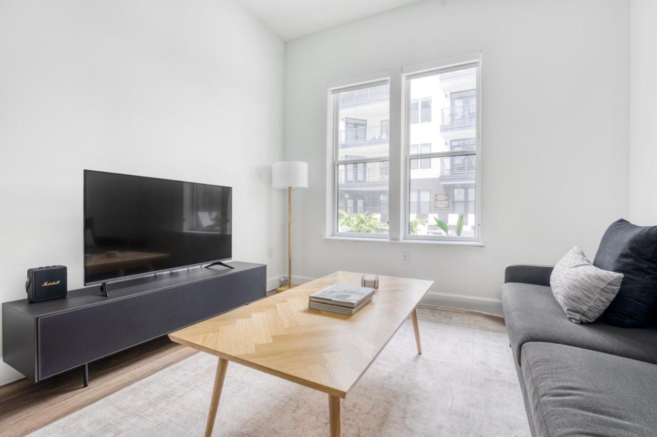 Apartment East 1br W Pool Gym Wd Nr Nightlife Atx-149