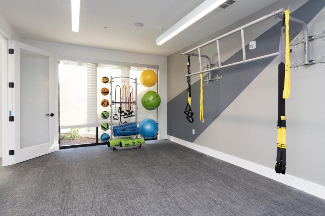East 1br W Pool Gym Wd Nr Nightlife Atx-149 Apartment