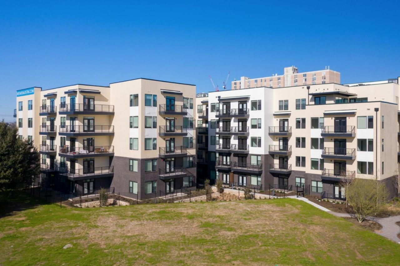 Apartment East 1br W Pool Gym Wd Nr Nightlife Atx-149 *
