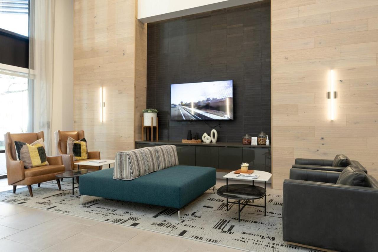 Apartment East 1br W Pool Gym Wd Nr Nightlife Atx-149 Austin
