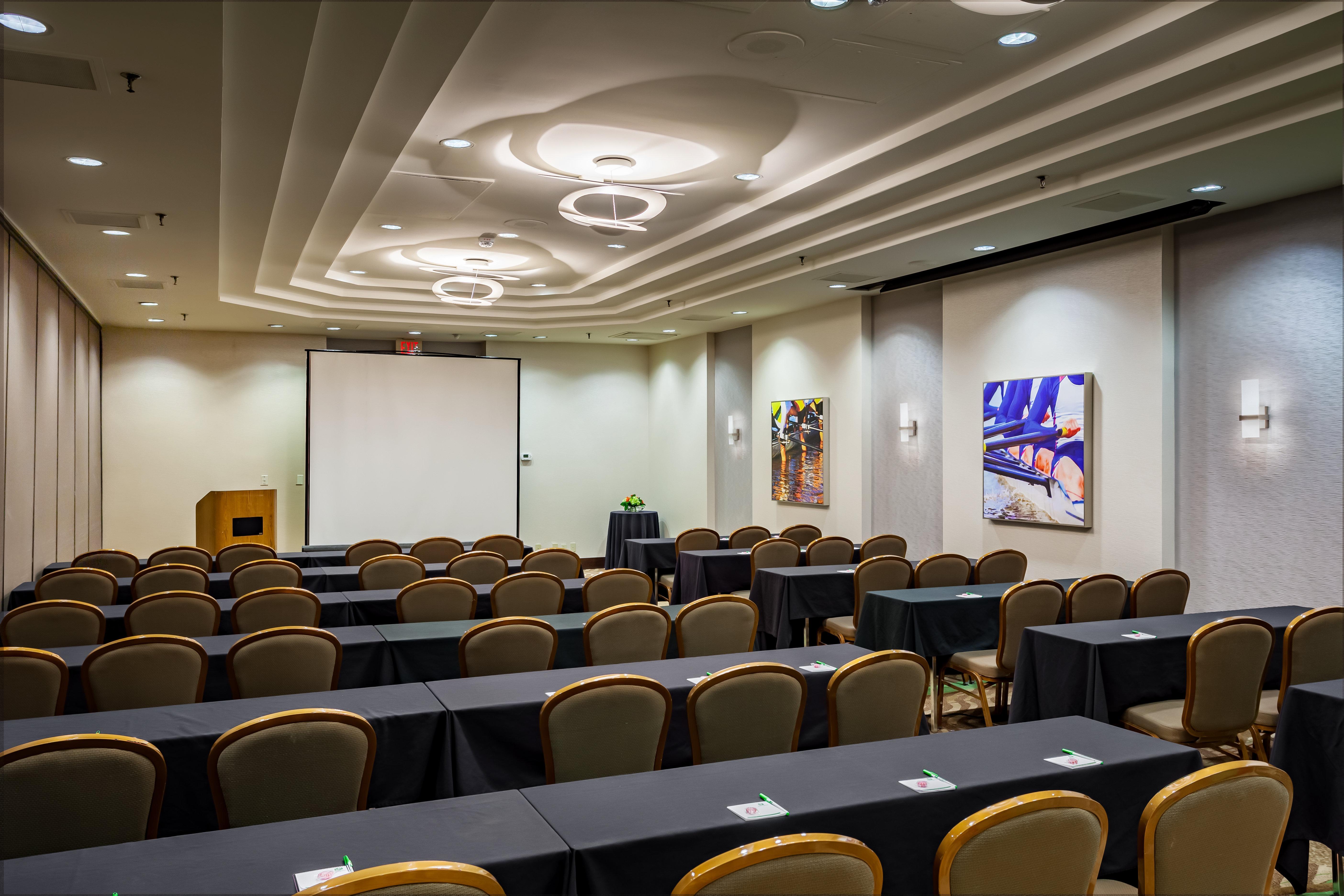 -town By Ihg Austin
