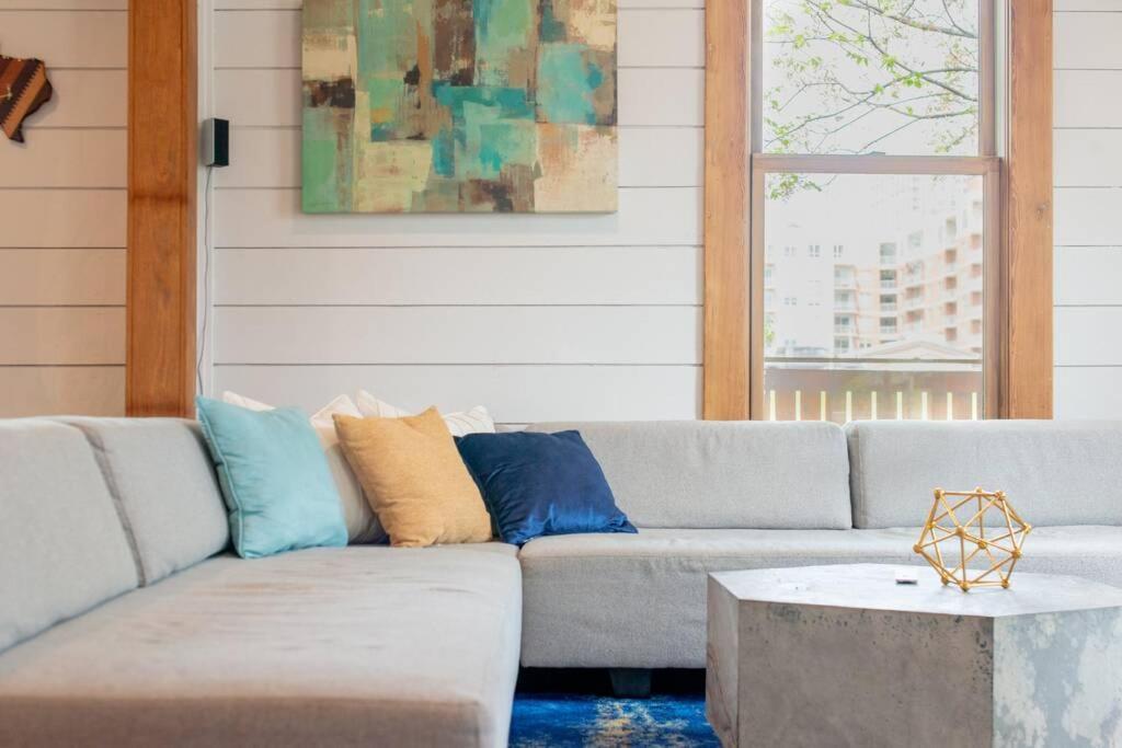 Bachelor/bachelorette Weekend In The Heart Of Atx Villa Austin