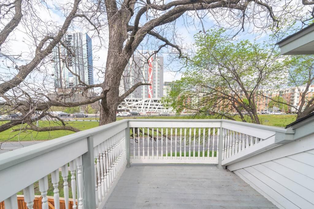 Bachelor/bachelorette Weekend In The Heart Of Atx * Austin