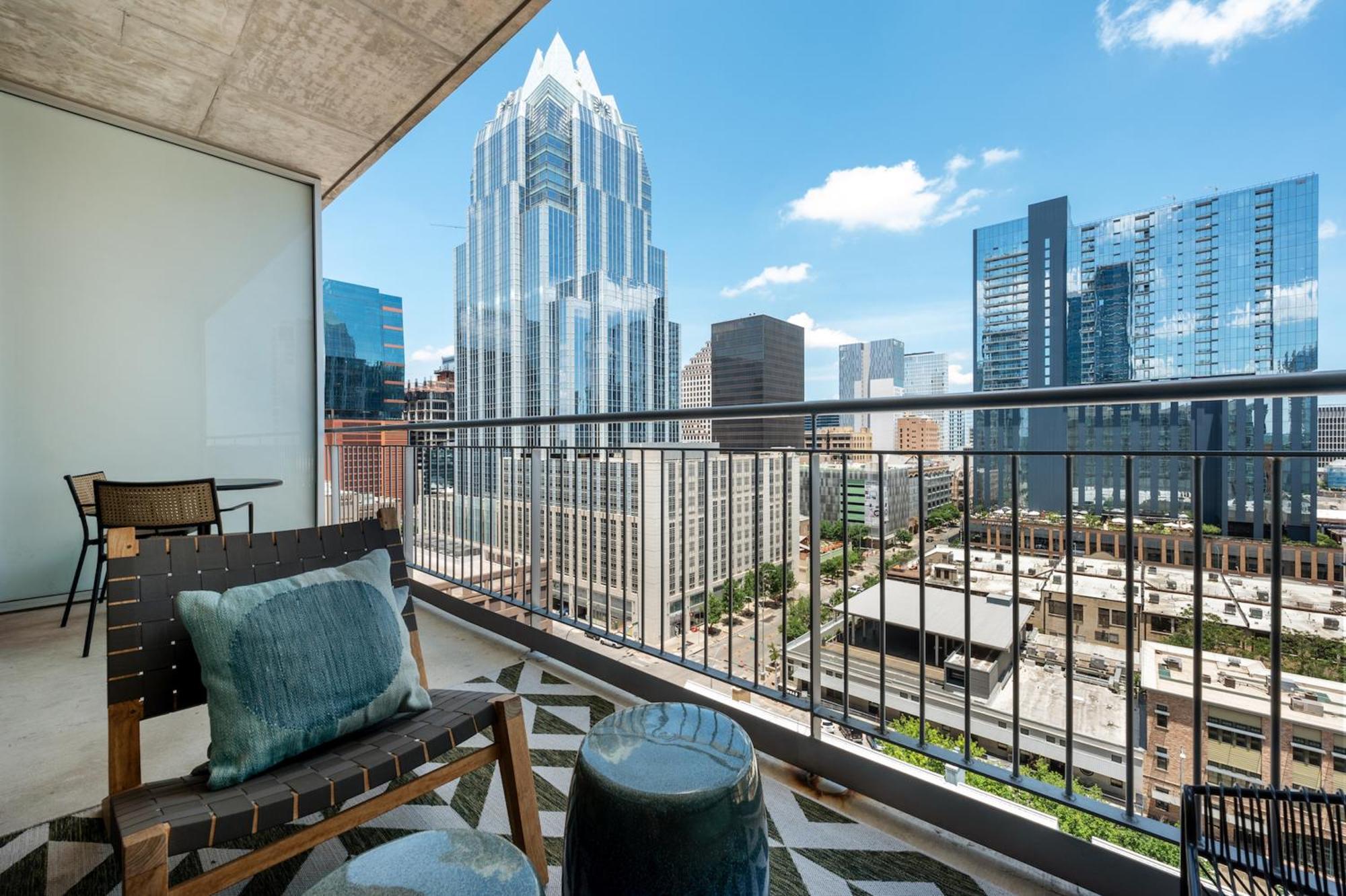 Kasa Lady Bird Aparthotel