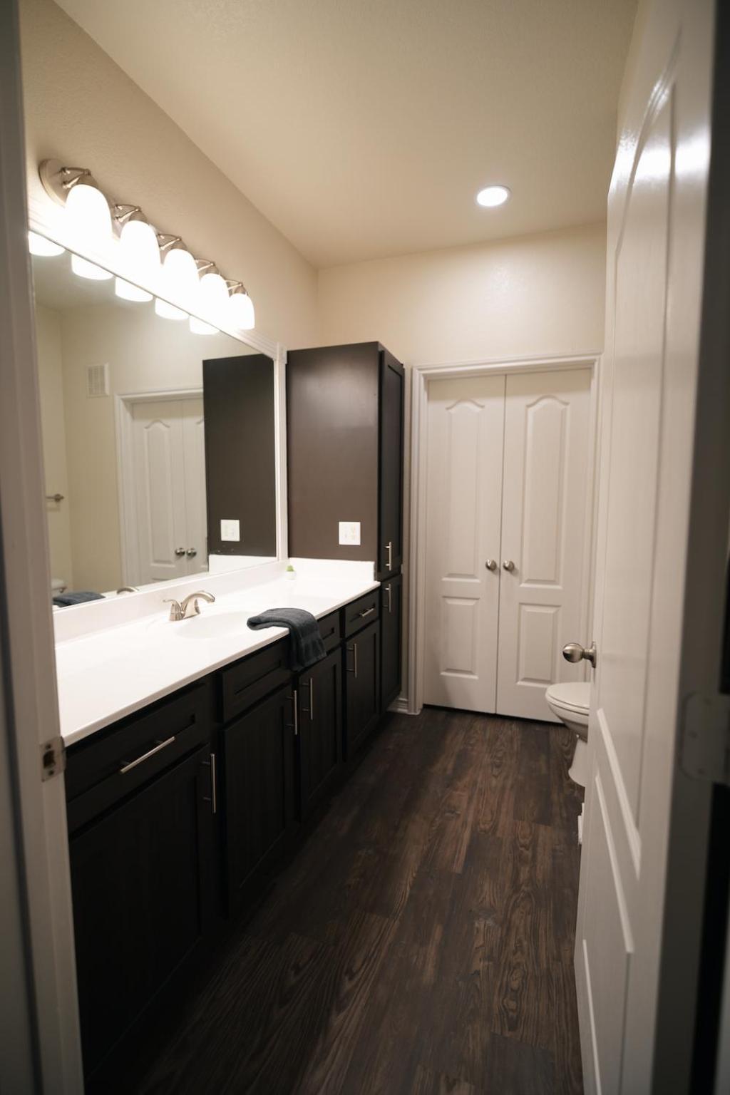 Charming 2 Bedroom, 2 Bath