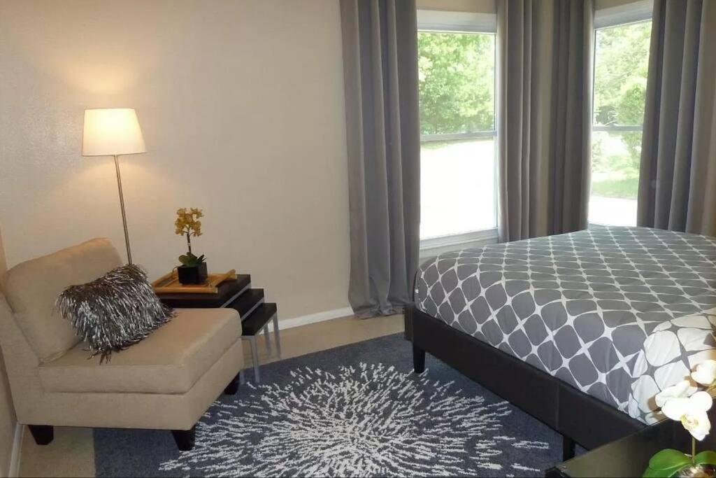 Holiday home 3br Pet Friendly With Big Yard Austin