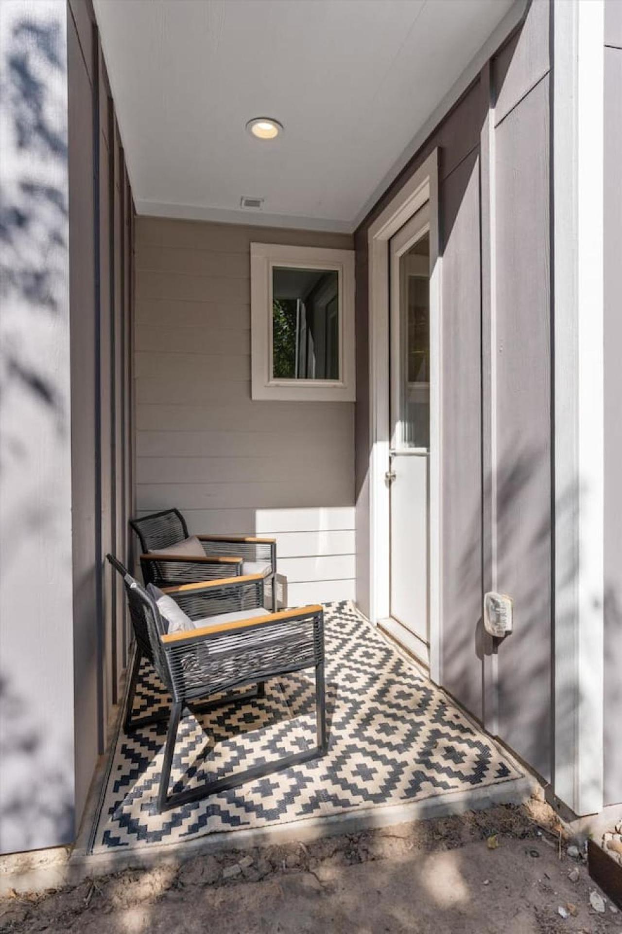 Holiday home Mins To Downtown- Formula 1 - Acl *