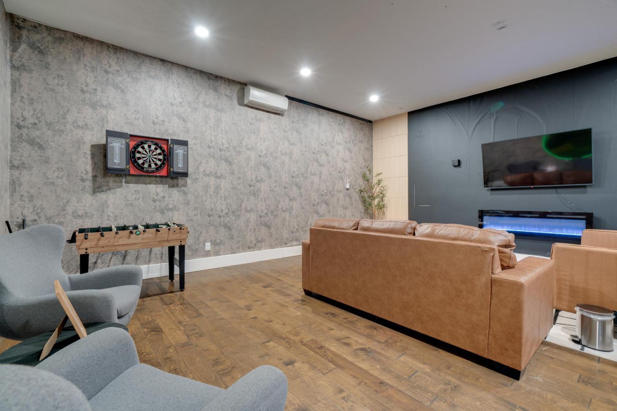 Holiday home Stylish Near Travis With Entertainment