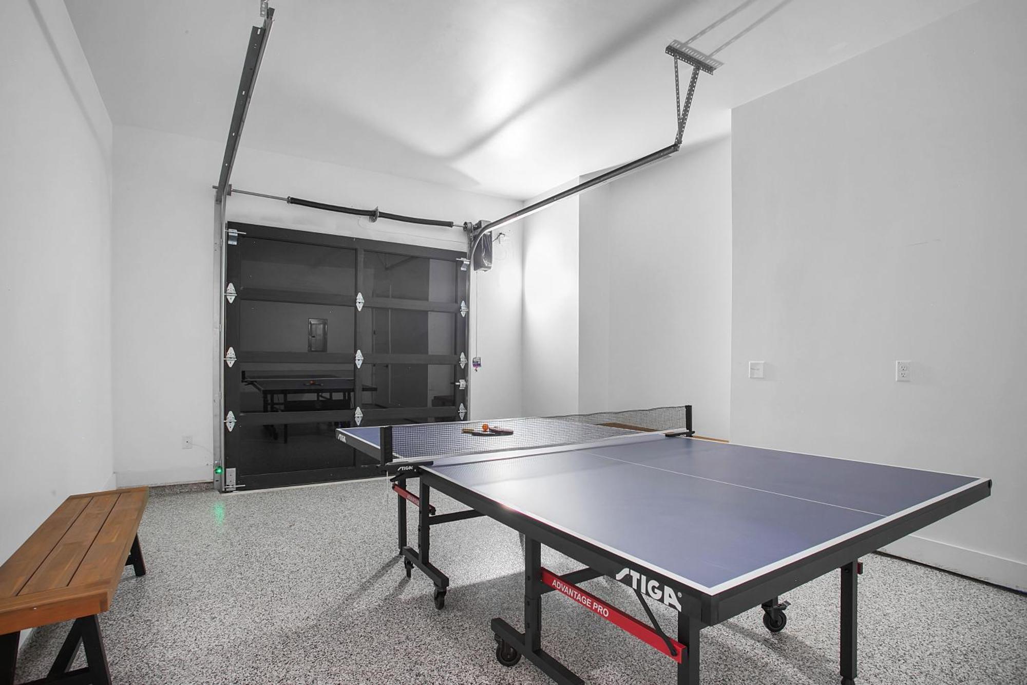 Modern Creekside Townhome Walk To S Lamar A *