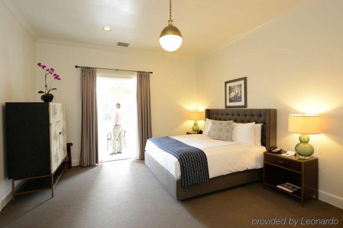 Hotel Ella