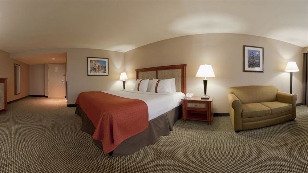 Hotel -town By Ihg Austin
