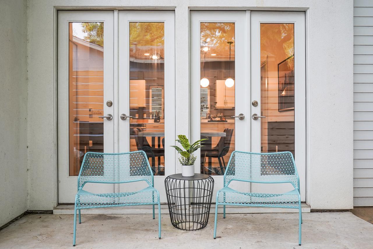 4br/2.5ba Holly Heaven * Austin