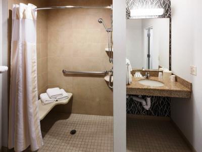 Hilton Garden North Hotel 3*