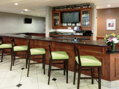 Hilton Garden North 3*