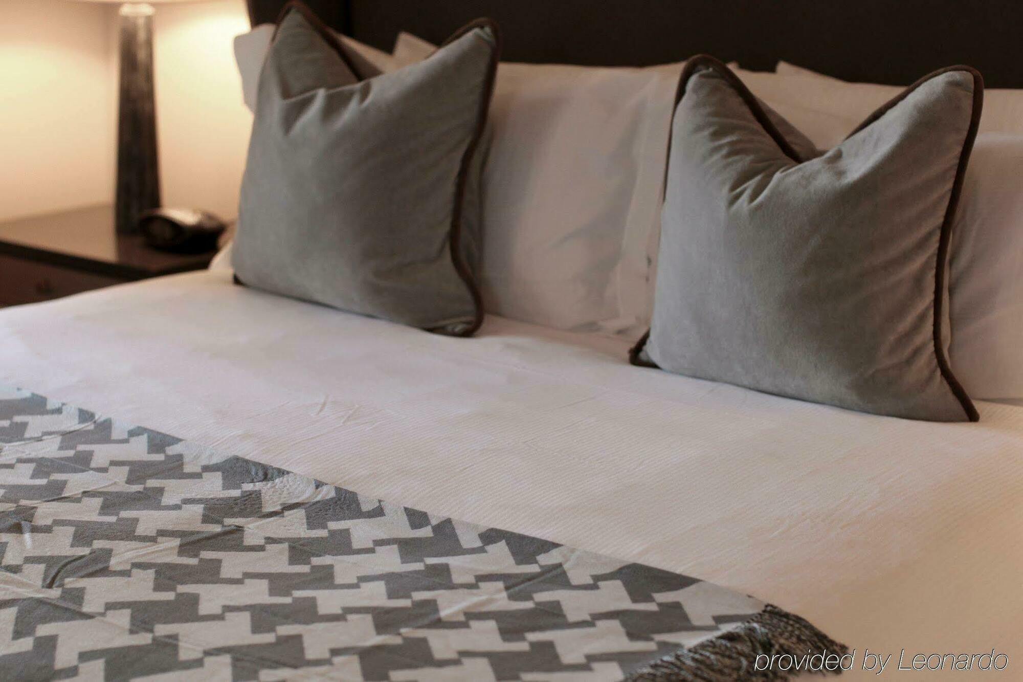 Ella Hotel 4*