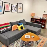 Instagrammable Condo Walkable To All In Austin!