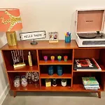 Instagrammable Condo Walkable To All In Austin!