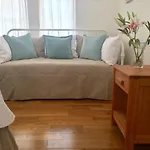 The Rivery Retreat, Choose From Luxury Guesthouse Cabin Or Suite In Lake Austin Hill Country