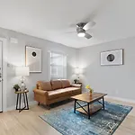 Evonify Stays - Highland - Stylish Furnished Apartments