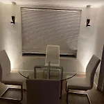 Lux Lounge East
