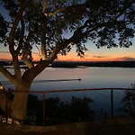 Austinteton\'S Sunset Cliff Resort On Lake Travis - Private Wedding, Event, Heated Pool, Boat Dock